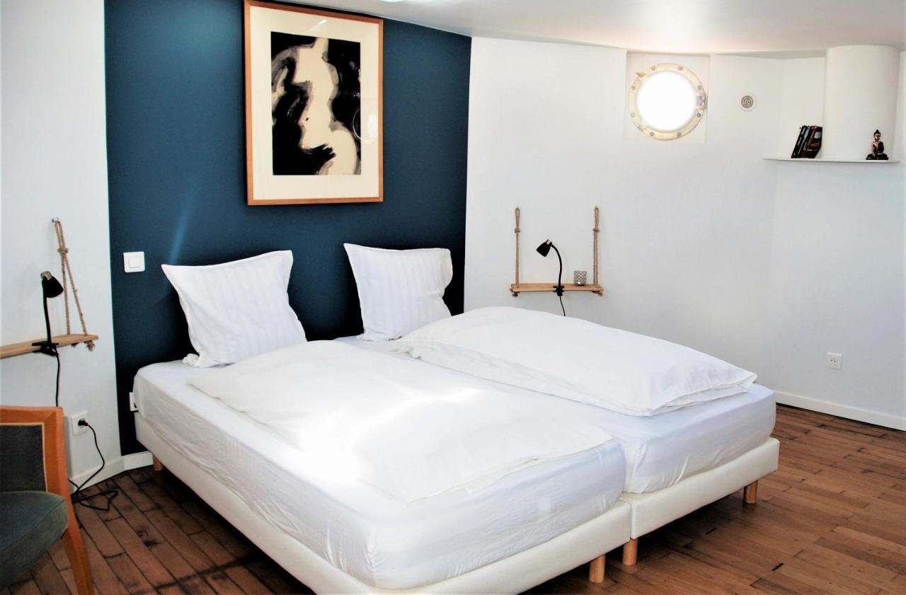 Peniche Chopine Bed & Breakfast Beaucaire  Bagian luar foto